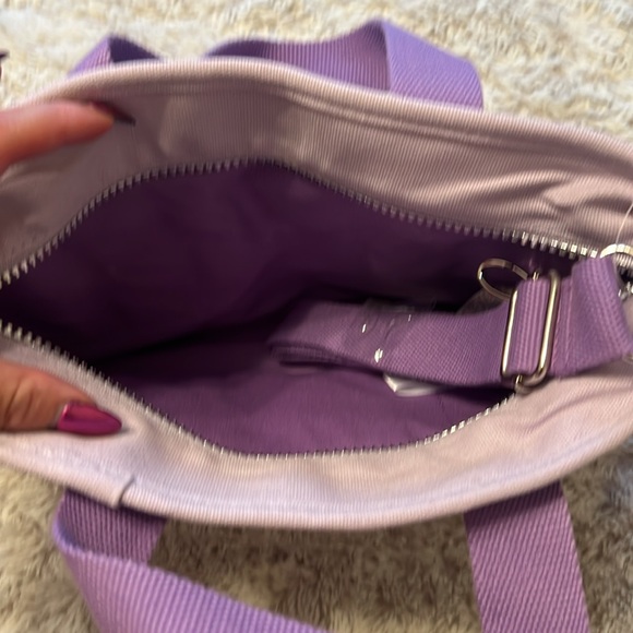 disneyland crossbody tote - Picture 3 of 3